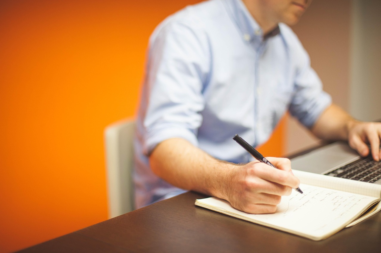 How to Set Marketing Goals That Tie to Revenue