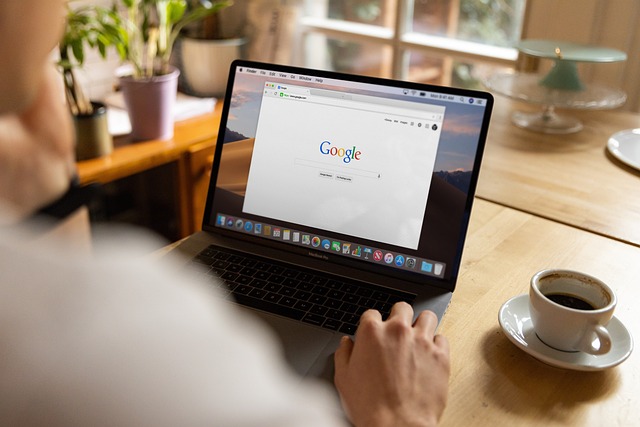 freelance, google, macbook
